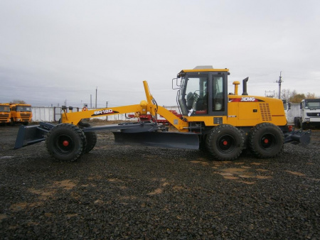 Автогрейдер XCMG GR180 
